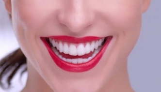 Za savršeno bijele zube: 4 prirodna recepta