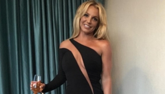 Internet bruji o zavodljivoj haljini Britney Spears: Je li i vama HOT?