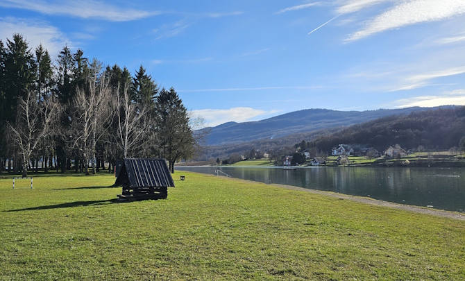 Jezero Sabljaci. Foto: CroModa