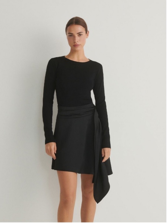 Reserved - 10,99 €