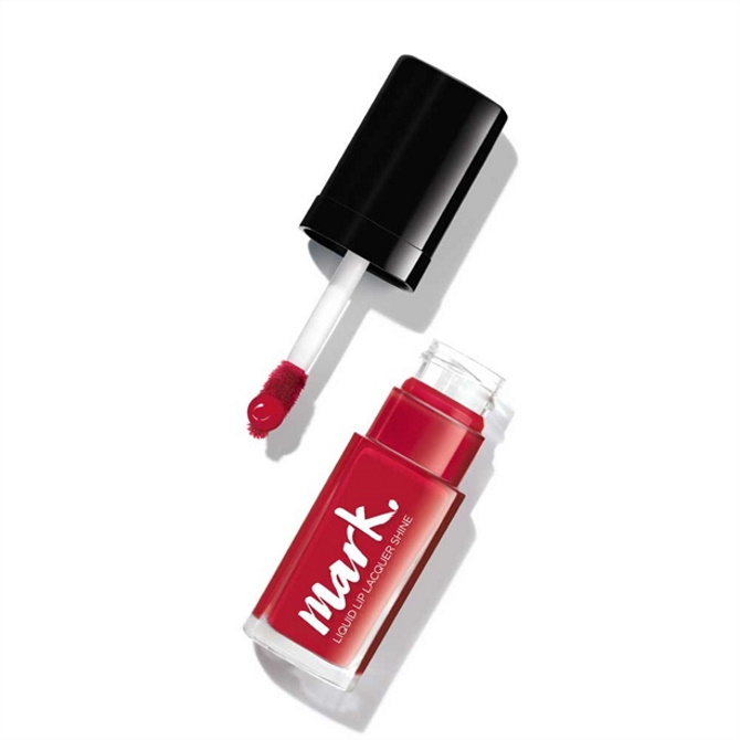 4. Sjajan: Liquid Lip Lacquer Shine, Avon Mark