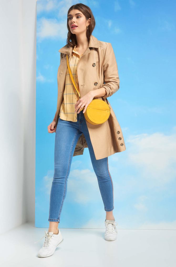 Žuta torbica kao idealan modni začin
