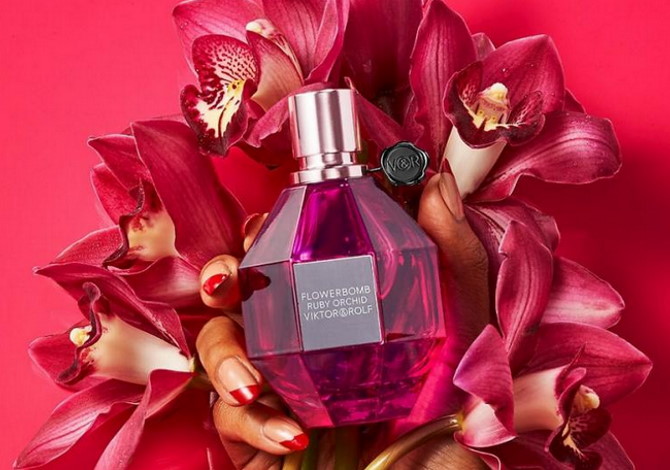 Flowerbomb Ruby Orchid