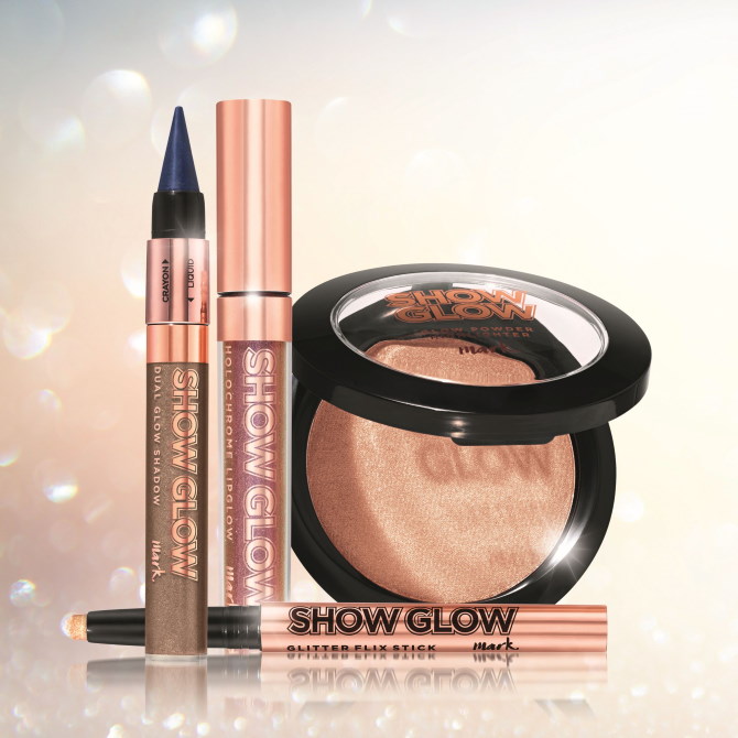 Avon mark Show & Glow