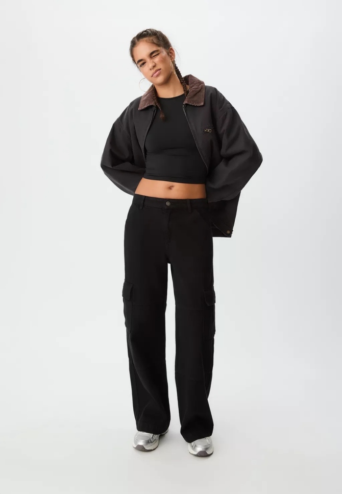 Stradivarius - 15,99 €