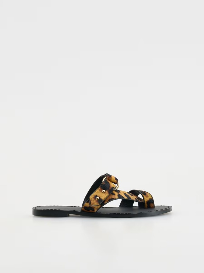 Reserved - 35,99 €