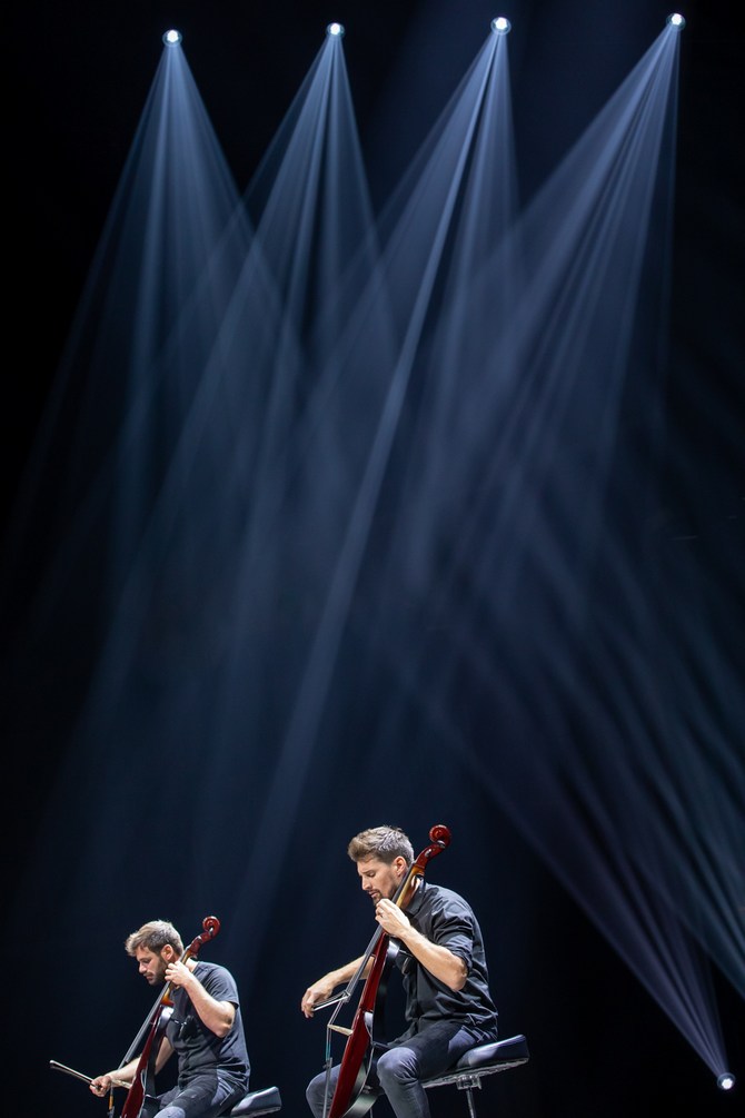 2Cellos u Areni Zagreb. Foto: Srečko Zajec, CroModa