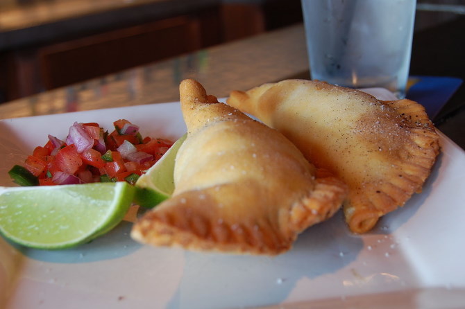 Argentinska empanada. Foto: stu_spivack, Wikipedia