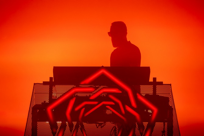 Carpenter Brut u ljubljanskom Kinu Šiška. Foto: Srečko Zajec, CroModa