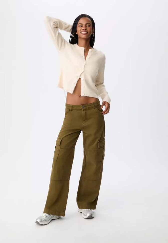 Stradivarius - 15,99 €