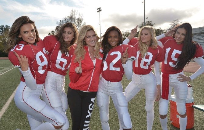 Adriana Lima, Alessandra Ambrosio, Jasmine Tookes, Elsa Hosk i Taylor Hill