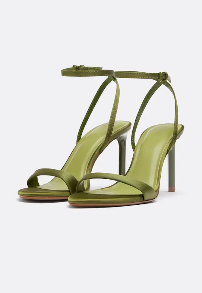 Sandale, Stradivarius - 29,99 EUR