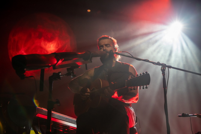 Xavier Rudd na koncertu u Tvornici kulture. Foto: Srečko Zajec, CroModa