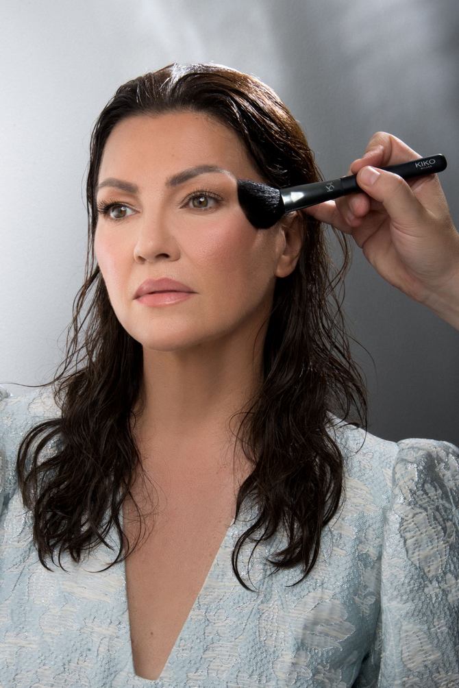 Make up: Saša Joković