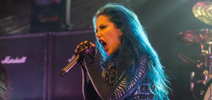 Arch Enemy nastupio u uzavreloj Tvronici