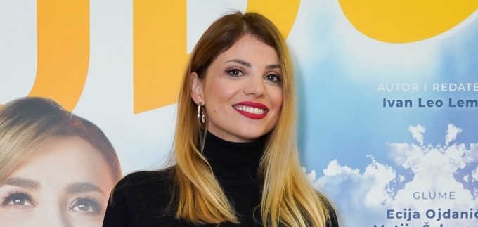 Lejla Filipović oduševila gležnjačama i prekrasnom suknjom