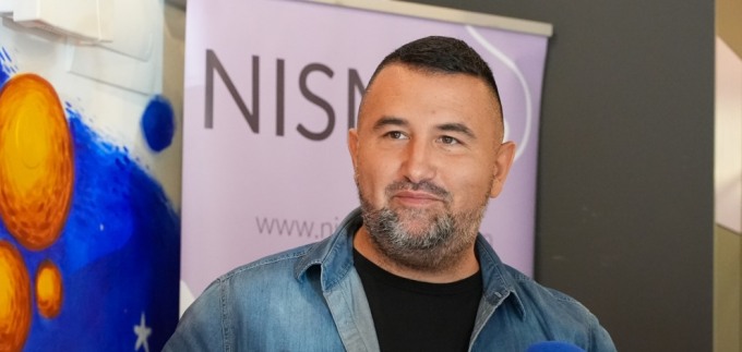 Zoran Aragović kreirao limitiranu kolekciju za udrugu 'Nismo same'