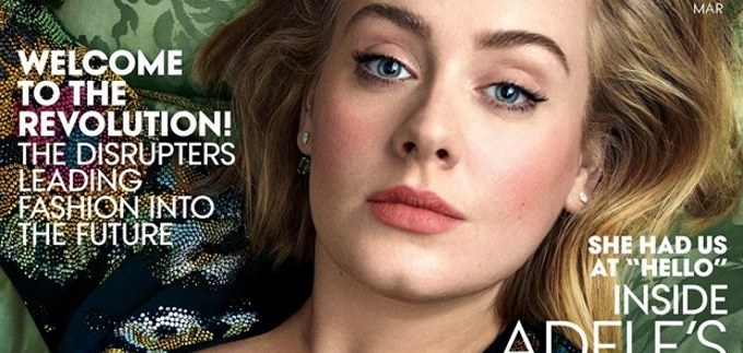 Adele u prekrasnoj Burberryjevoj haljini na naslovnici Voguea