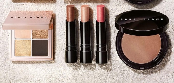 Sjenila, ruževi i bronzeri: Ljetni make-up s potpisom Bobbi Brown