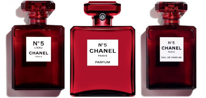 Chanel No. 5 (prvi put u povijesti) stiže u crvenoj bočici