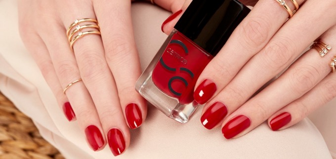 5 lakova za nokte u nijansi koja će uljepšati zimu