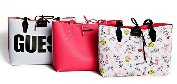 Guess Bobbi torba: Moderna, zabavna i funky!