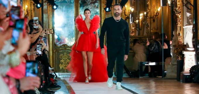Kolekcija Giambattista Valli x H&M predstavljena na reviji u Rimu