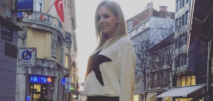 Je li ovo look tjedna? Rozga oduzima dah u seksi gležnjačama!