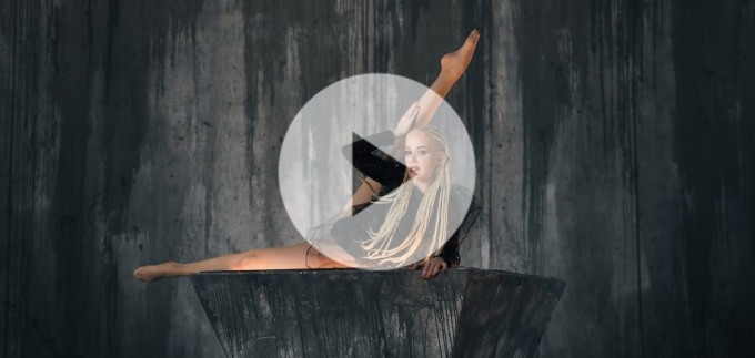 Jelena Rozga i Emina Jahović zajedničkom pjesmom izazvale pomutnju