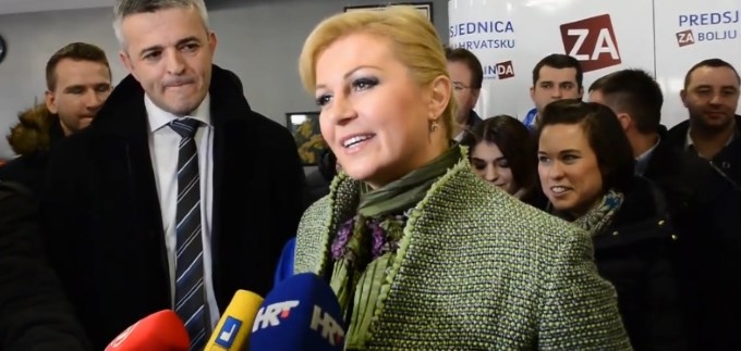 Znate li čiju će haljinu Kolinda Grabar-Kitarović nositi na inauguraciji?