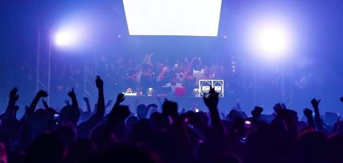 Dixon i Jimi Jules na party spektaklu u Laubi