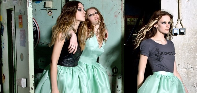 Rock-chic u novoj kampanji Lukine i Lanine Lokomotive