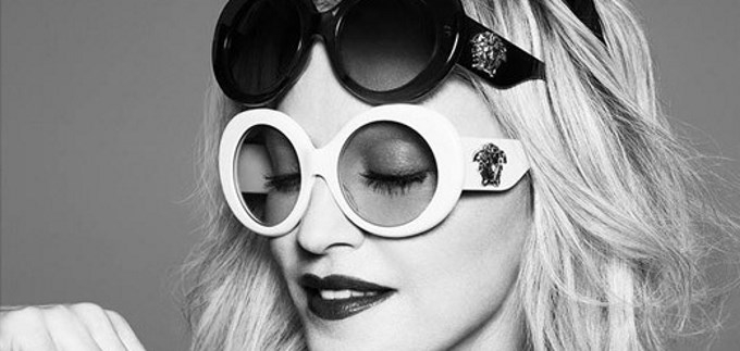 Neumorna Madonna još jednom za Versace