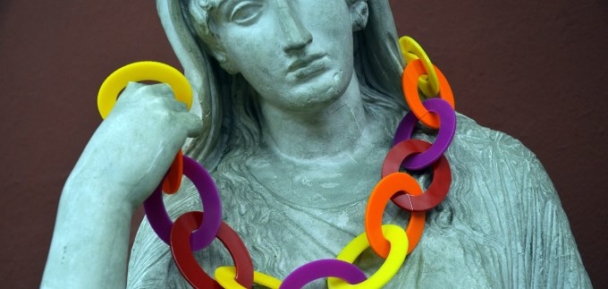 Izložba dizajnerskog nakita Diane Sokolić u Gliptoteci HAZU