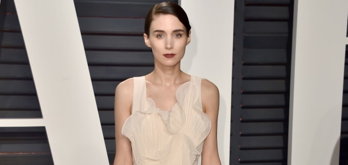 Rooney Mara u H&M-ovoj haljini na Vanity Fair Oscar partyju - Show