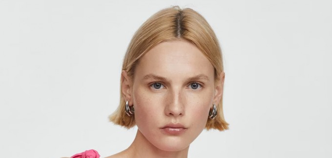 Ovu proljetnu Mango haljinu u hit boji svi žele u ormaru