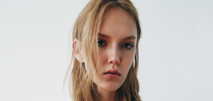 Zara ima nenametljivo moćan sako, savršen za proljeće 2026.