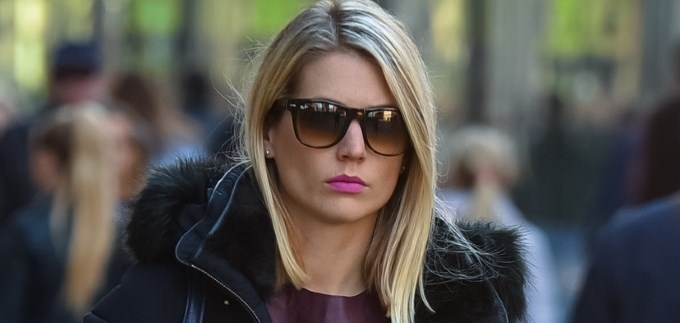 Osvojila vas je savršenom kombinacijom haljine i čizama!