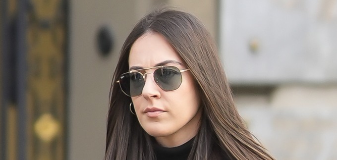 U prvom planu je suknja, ali vrijedi vidjeti i ostatak kombinacije