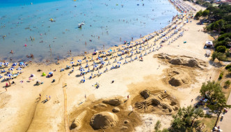 Rajska plaža u Loparu domaćin 15. Festivala skulptura u pijesku