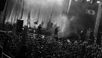 Dva lica iste buke: Queens of the Stone Age na Šalati