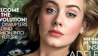 Adele u prekrasnoj Burberryjevoj haljini na naslovnici Voguea
