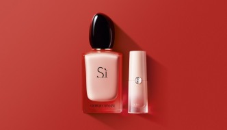 Sì Fiori Eau de Parfum: Armanijev mirisni poklon za Dan žena