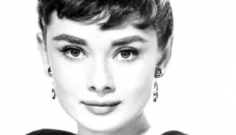 Audrey Hepburn je smatrala da ima veliki nos i premale grudi