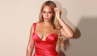 Beyonce visokim prorezom nadmašila Angelinu Jolie