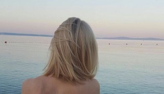 Kakav kupaći! Jelena Rozga je i na plaži uspjela isfurati trend sezone!