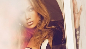 J.Lo pokazala puno: 'Ne smijem biti seksi samo zato što sam majka?'