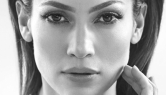 Jennifer Lopez deset mlađa u novoj kampanji za L'Oreal