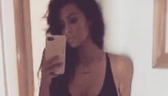 Kim Kardashian u vrućem kostimu s natpisom izludila fanove!