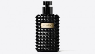 Želimo mirisati na Valentino Noir Absolu Oud Essence!